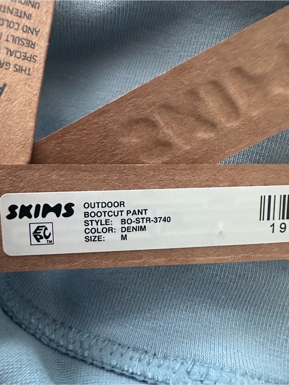 SKIMS NWT Outdoor Bootcut Pant in color Denim